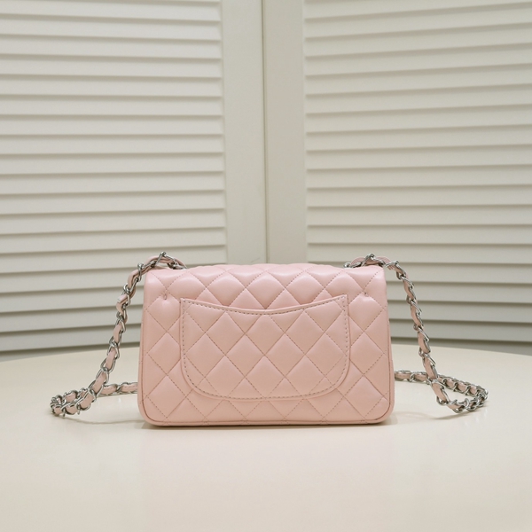 シャネルバッグ側面デザイン